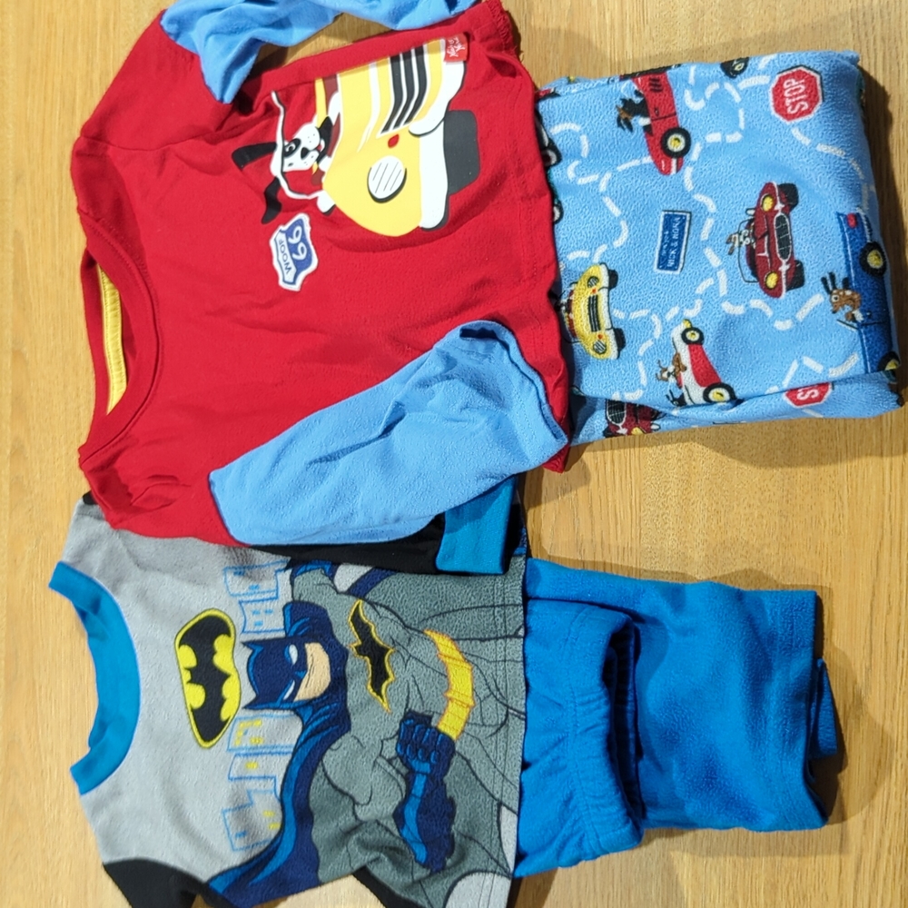 Boys 3t Pajamas set of 2